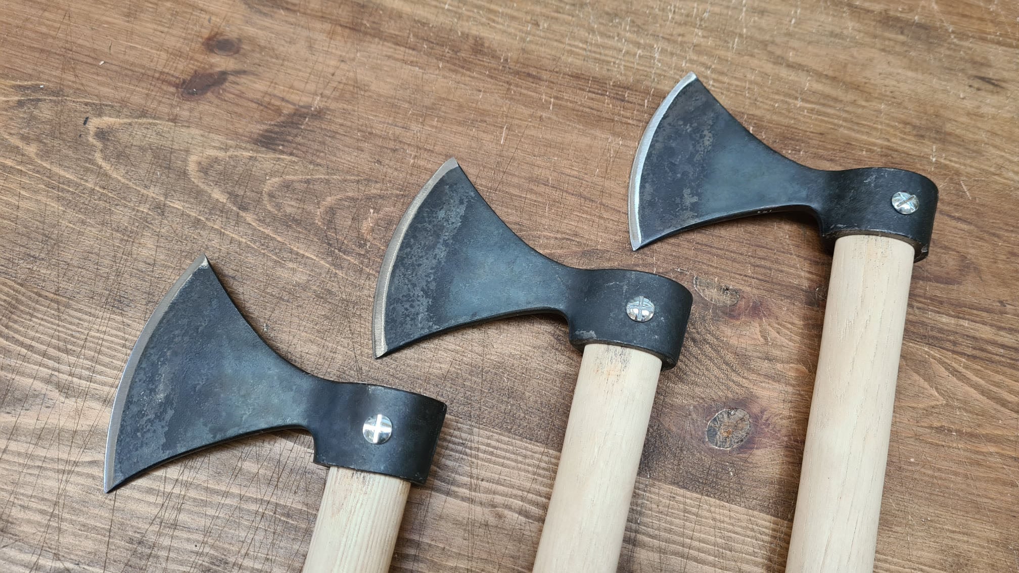 Animation lancer de hache fête locale Sud de la France