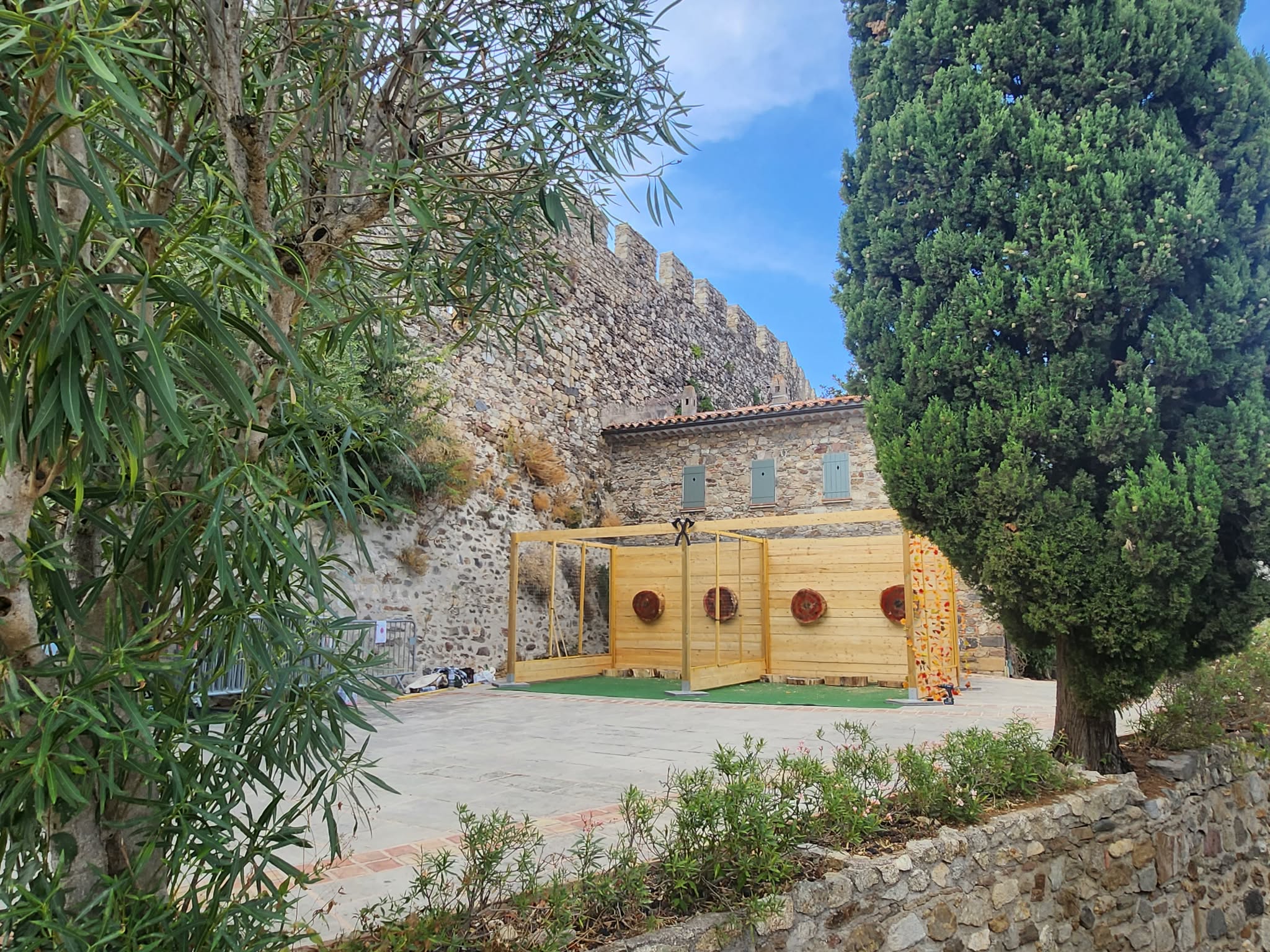 Stand professionnel lancer de hache séminaire entreprise